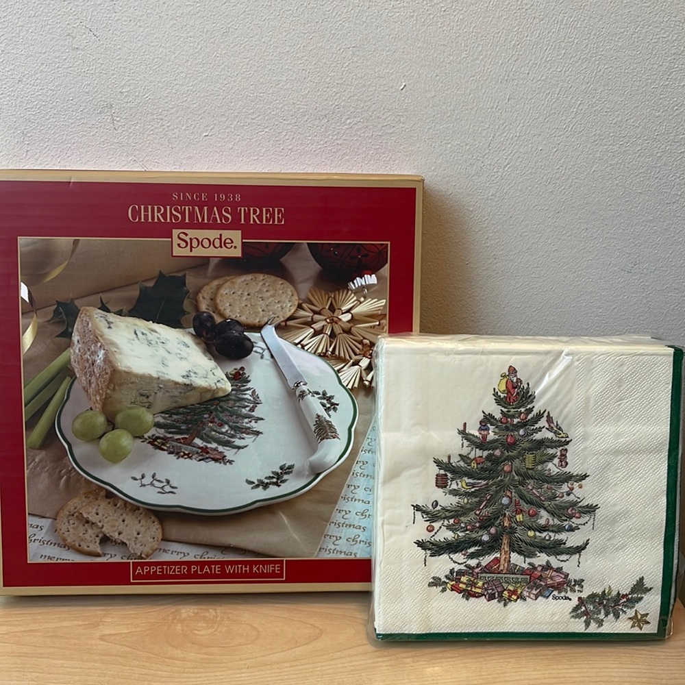 Spode Christmas Tree Appetizer Plate and Knife & 40 Spode Lunch Napkins